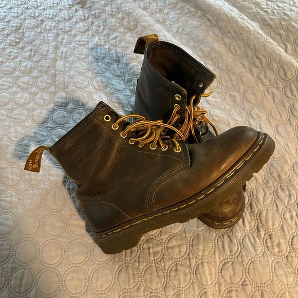 Martens Shoes Brown Leather Dr Martens High Top Boots